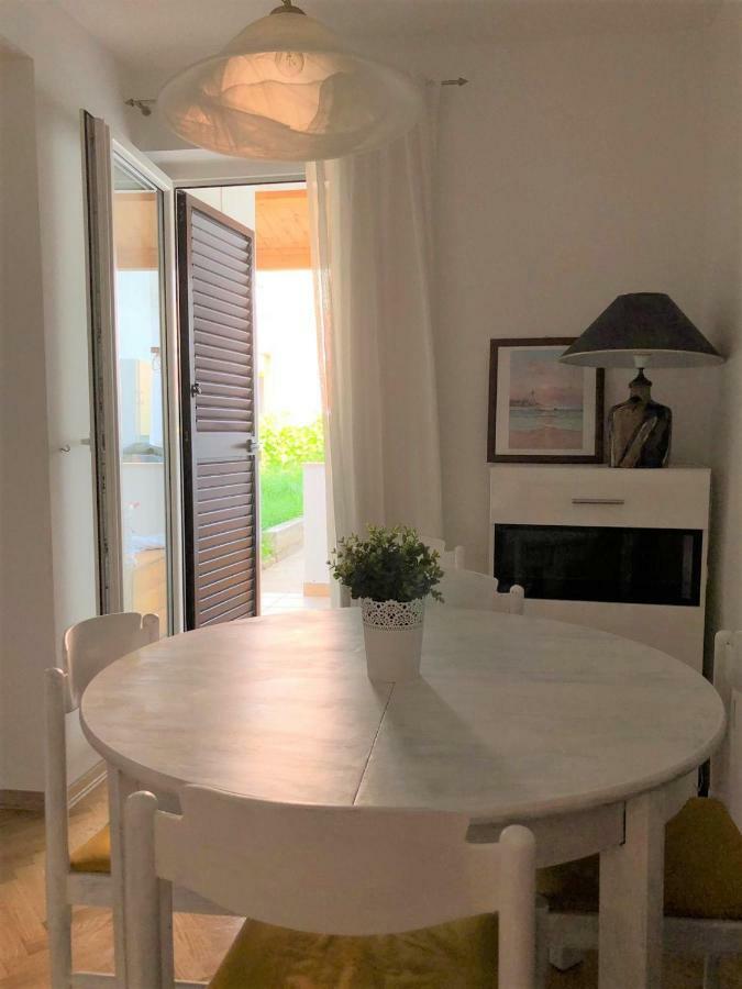 Appartement Apartman Gloria à Mali Lošinj Extérieur photo
